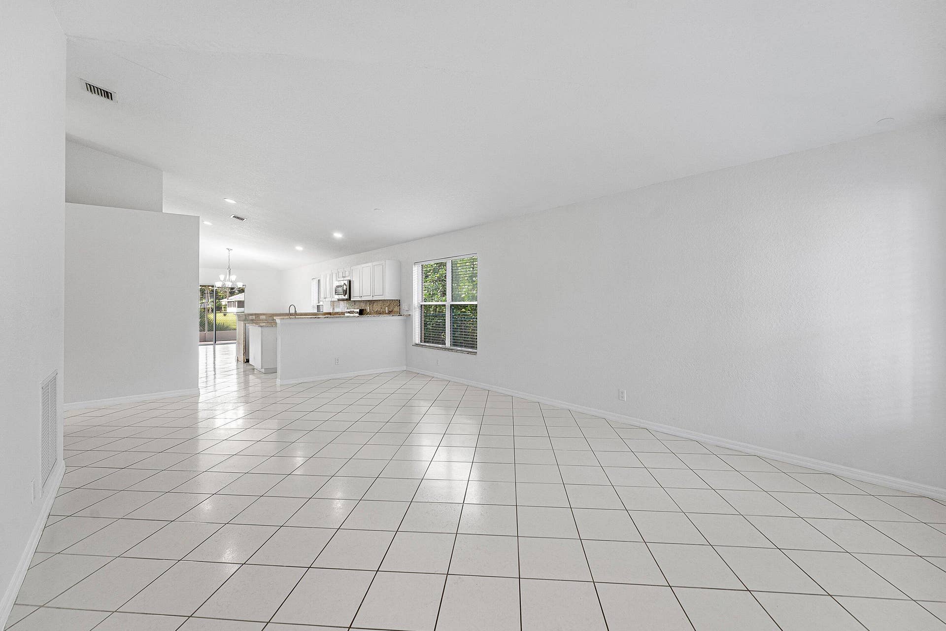 5427 Club Circle, Haverhill, FL 33415 004-5427ClubCircle-Haverhill-FL-33415-SM