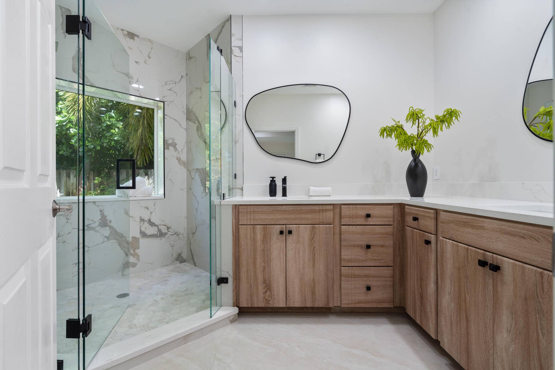 2701 NE 2ND Avenue, Wilton Manors, FL 33334 16-2701 NE 2nd Ave Wilton Manros, FL-104