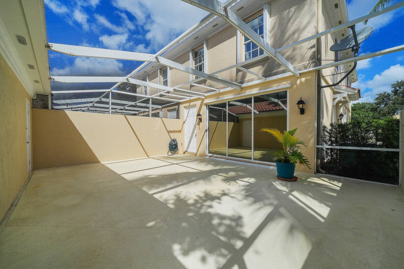 3846 Greenway Drive, Jupiter, FL 33458 Screen Patio