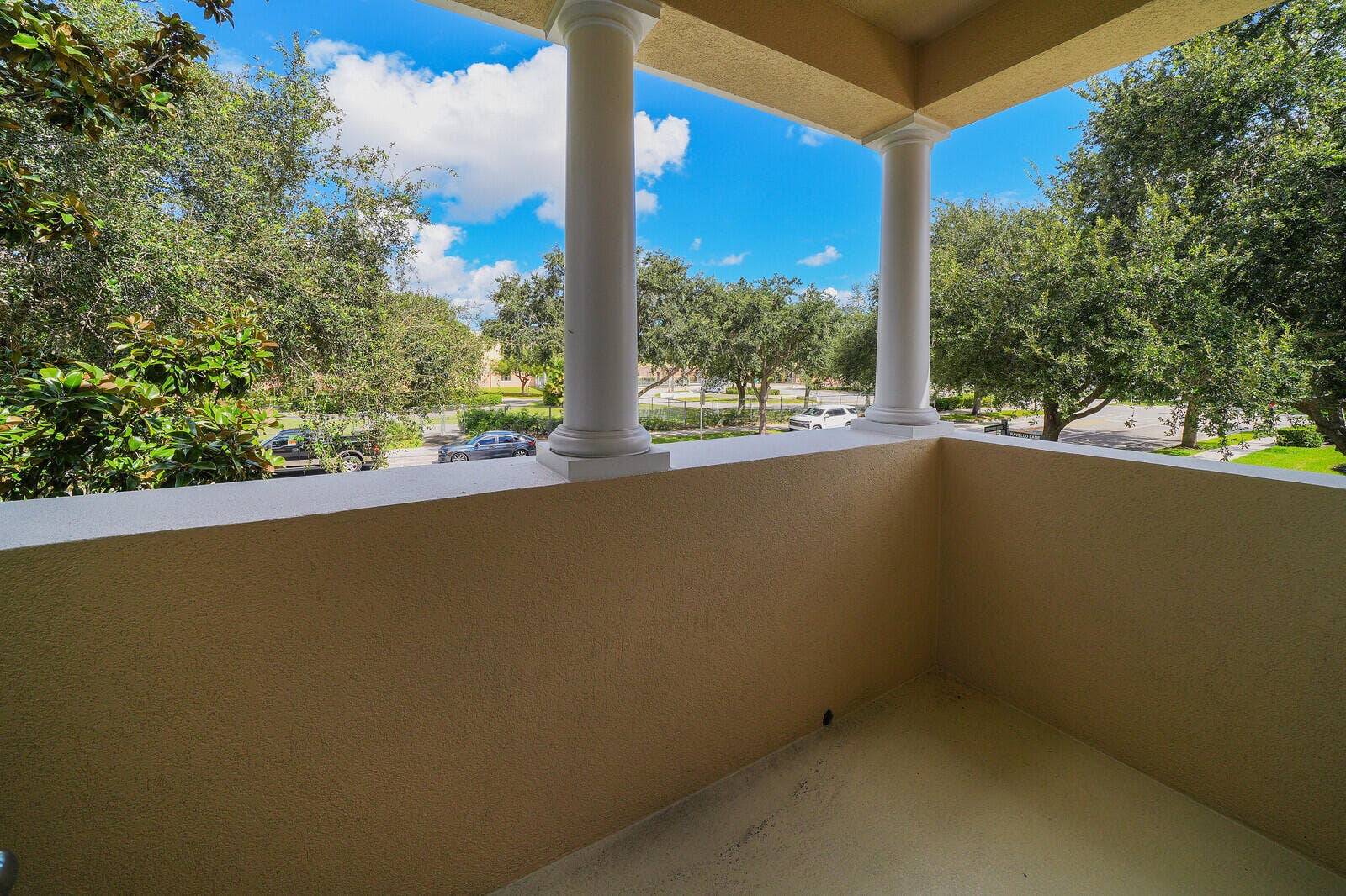 3846 Greenway Drive, Jupiter, FL 33458 Porch