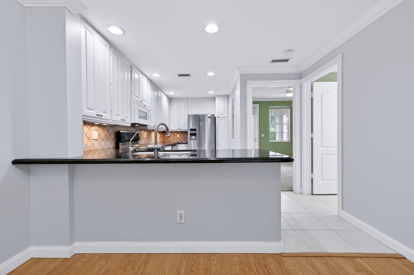 3846 Greenway Drive, Jupiter, FL 33458 Kitchen
