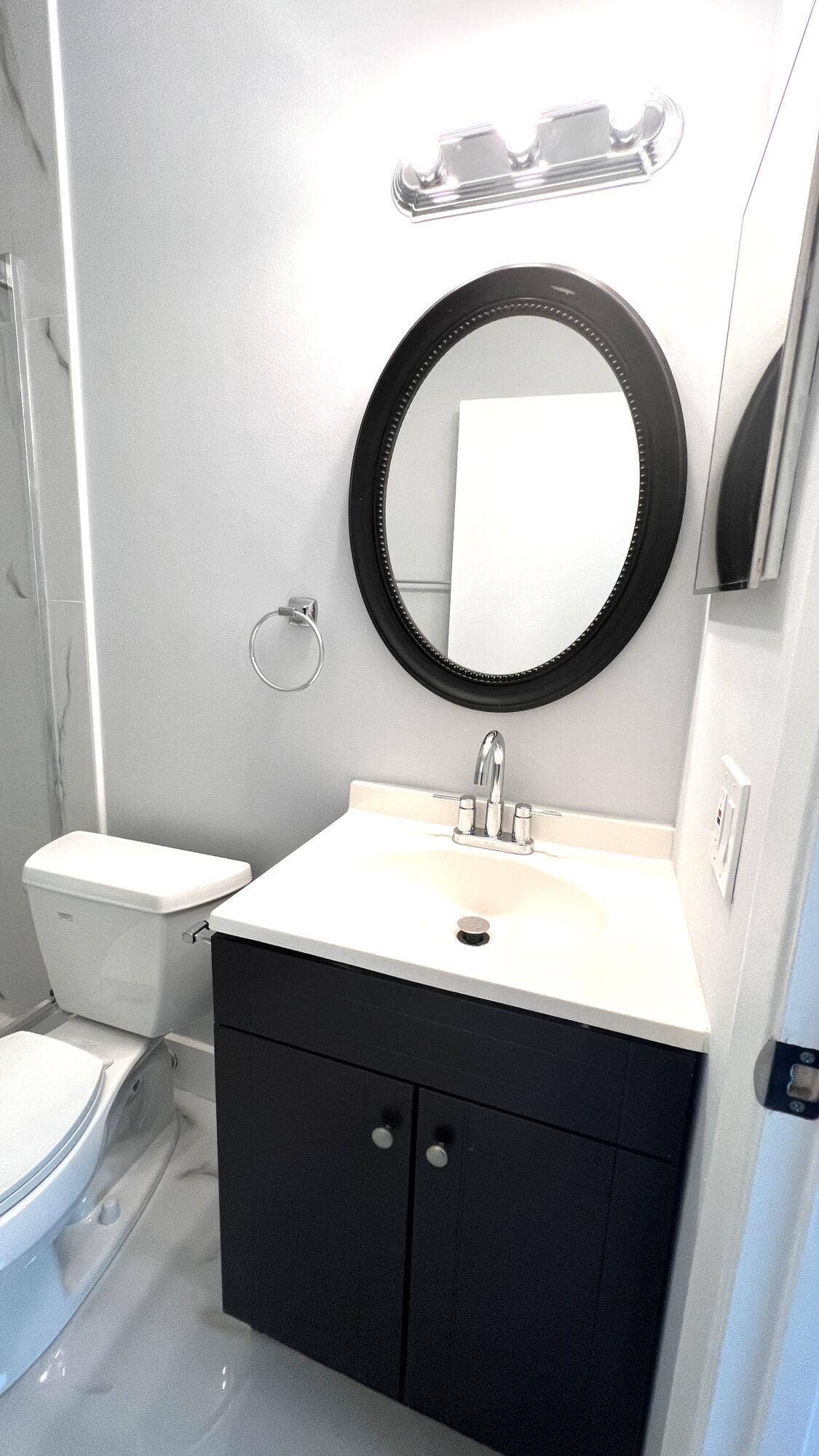 8743 RHEIMS Road, #B, Boca Raton, Boca Raton, FL 33496 2nd bedroom bathroom