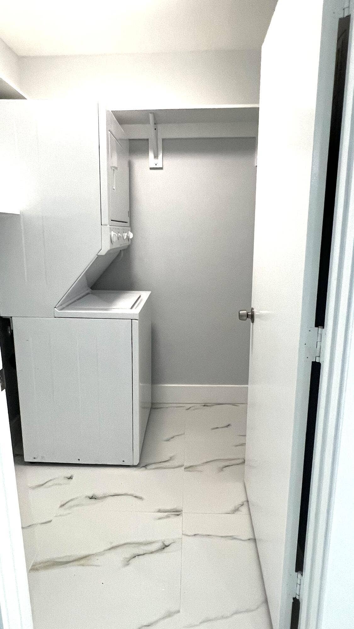 8743 RHEIMS Road, #B, Boca Raton, Boca Raton, FL 33496 Laundry room