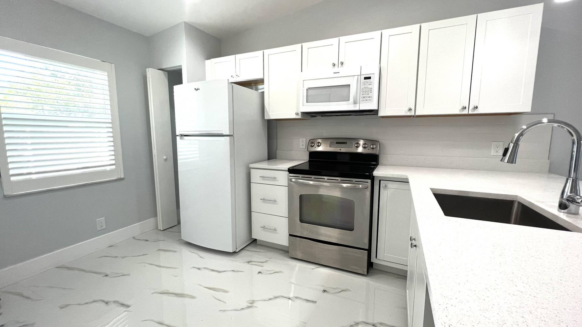 8743 RHEIMS Road, #B, Boca Raton, Boca Raton, FL 33496 Kitchen