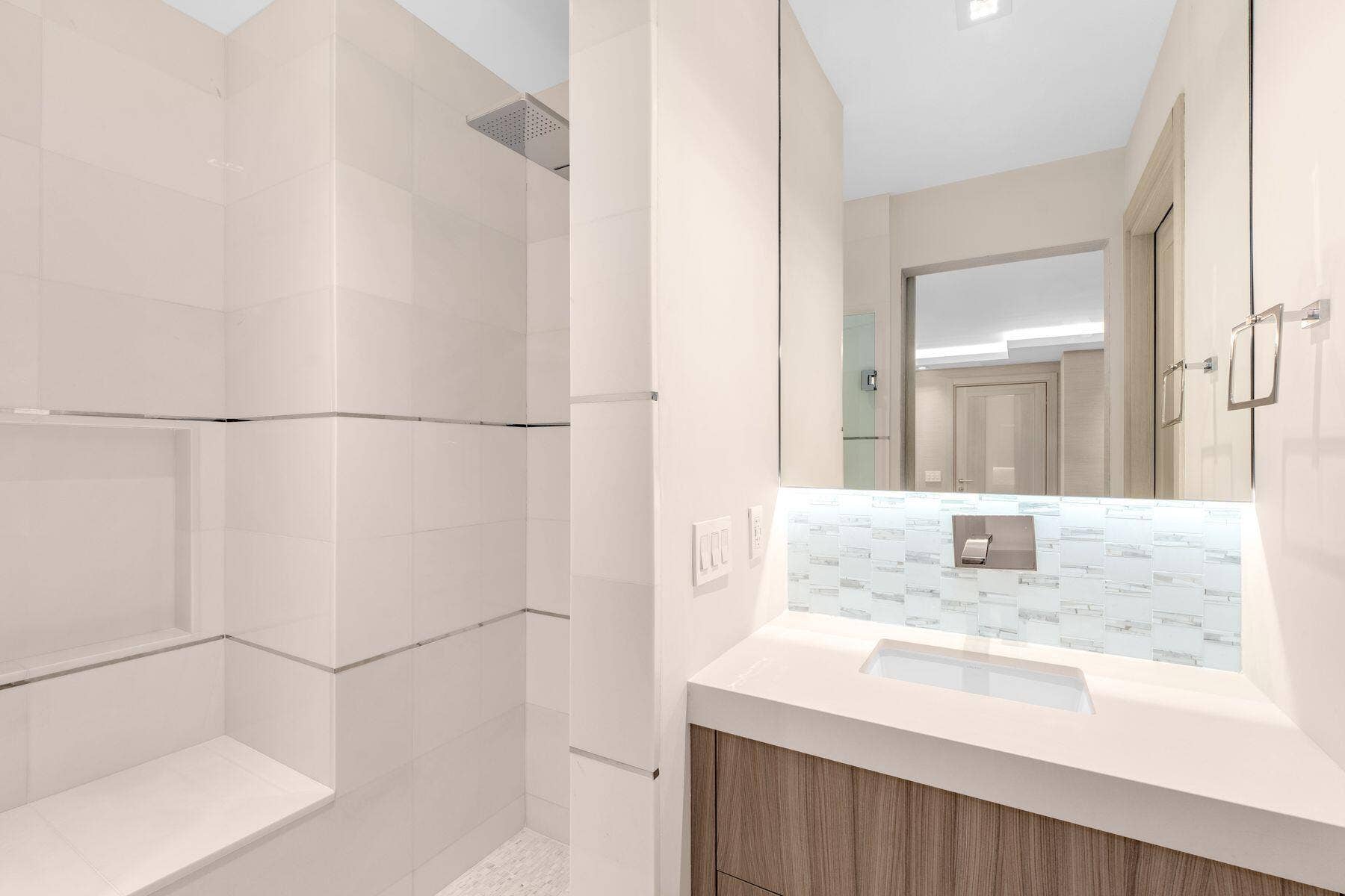 17301 Biscayne Blvd_1oakstudios_32