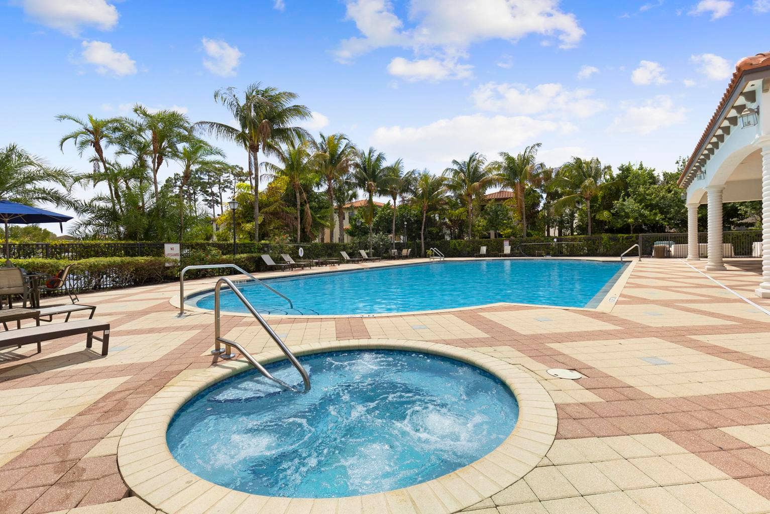 2016 Sugar Maple Drive, Riviera Beach, FL 33410 Pool Jacuzzi