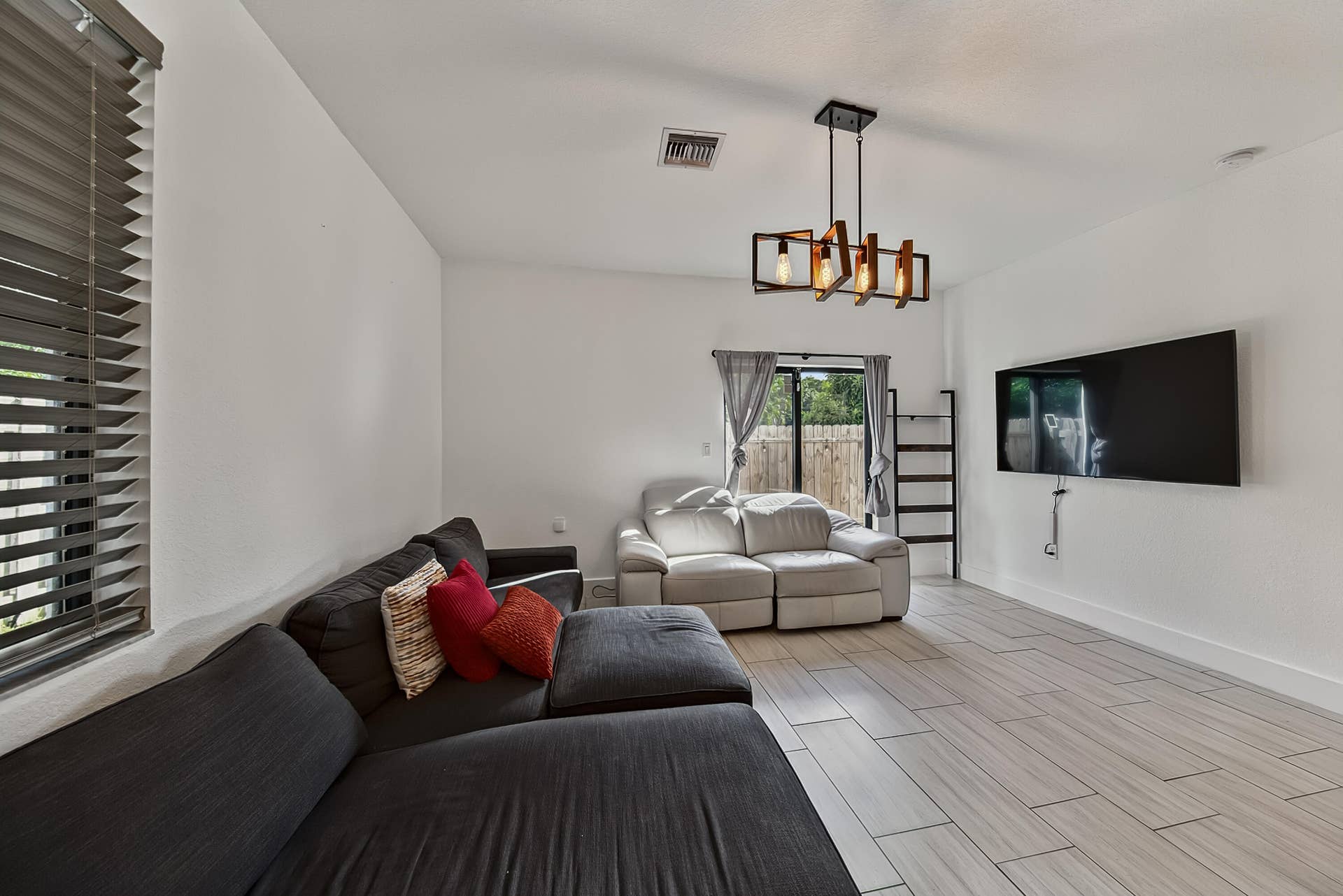 1624 SW 29TH Street, Fort Lauderdale, FL 33315 beauchamp-29