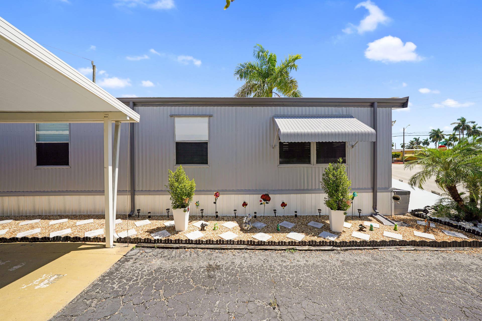 8609 SW 17TH Court, Davie, FL 33324 ABC05574