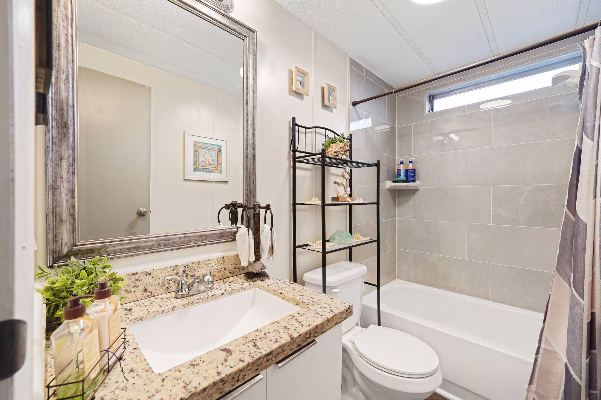 8609 SW 17TH Court, Davie, FL 33324 ABC05531