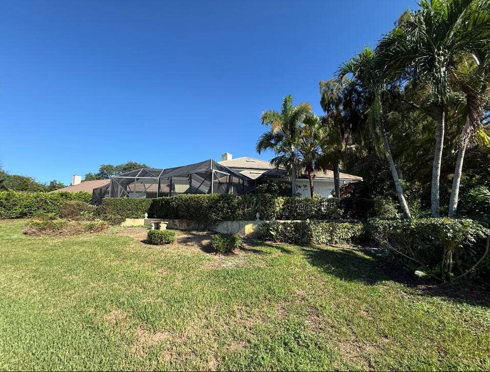 6500 SE WINGED FOOT Drive, Stuart, FL 34997 Yard