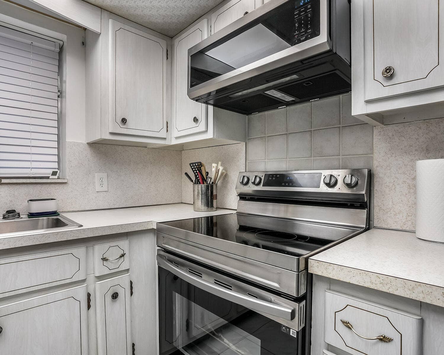 5300 Washington Street, #B129, Hollywood, FL 33021 DSC02150