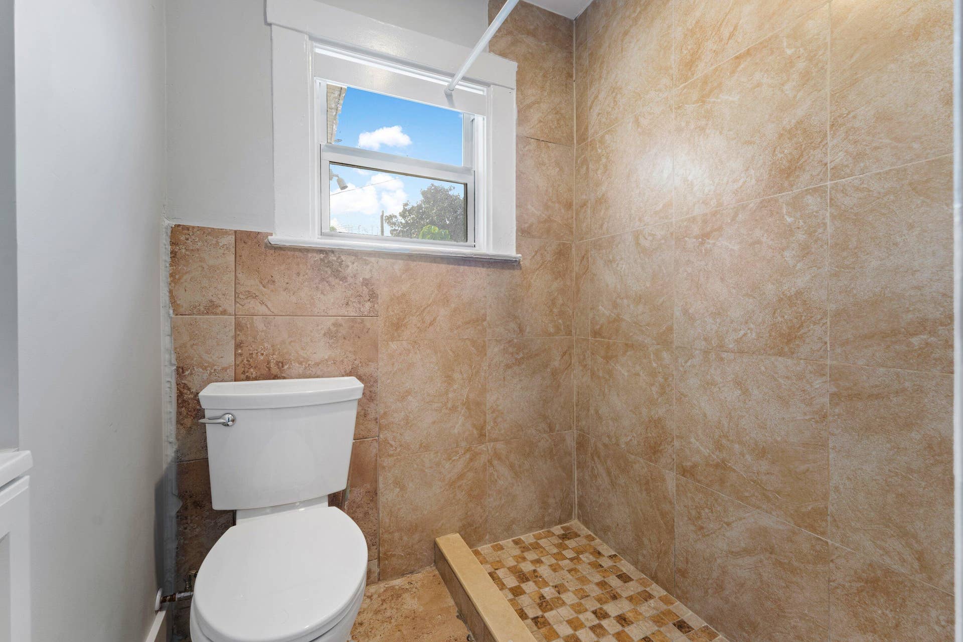 4561 Lake Avenue, #6, West Palm Beach, West Palm Beach, FL 33405 008-4561LakeAvenue-6-WestPalmBeach-FL-33