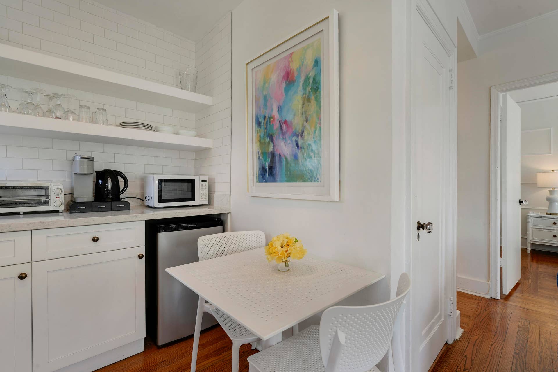 235 Sunrise Avenue, #3201, Palm Beach, FL 33480 Updated Kitchenette & Dining Area