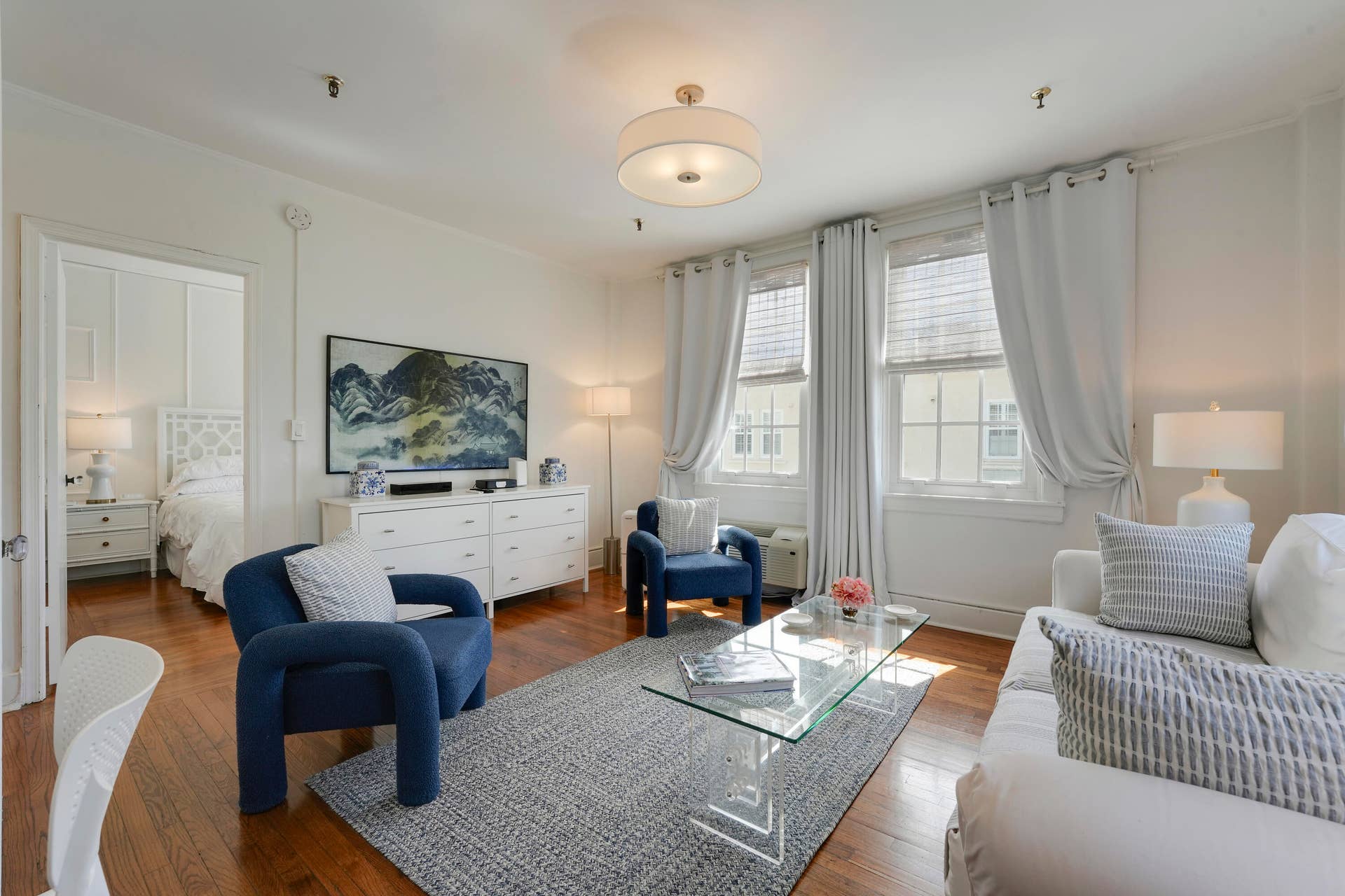 235 Sunrise Avenue, #3201, Palm Beach, FL 33480 Bright & Inviting Living Area