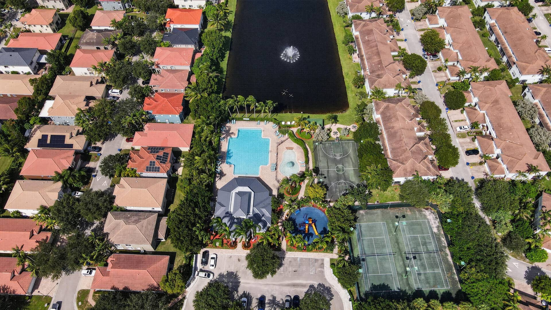 3037 Laurel Ridge Circle, Riviera Beach, FL 33404 111887