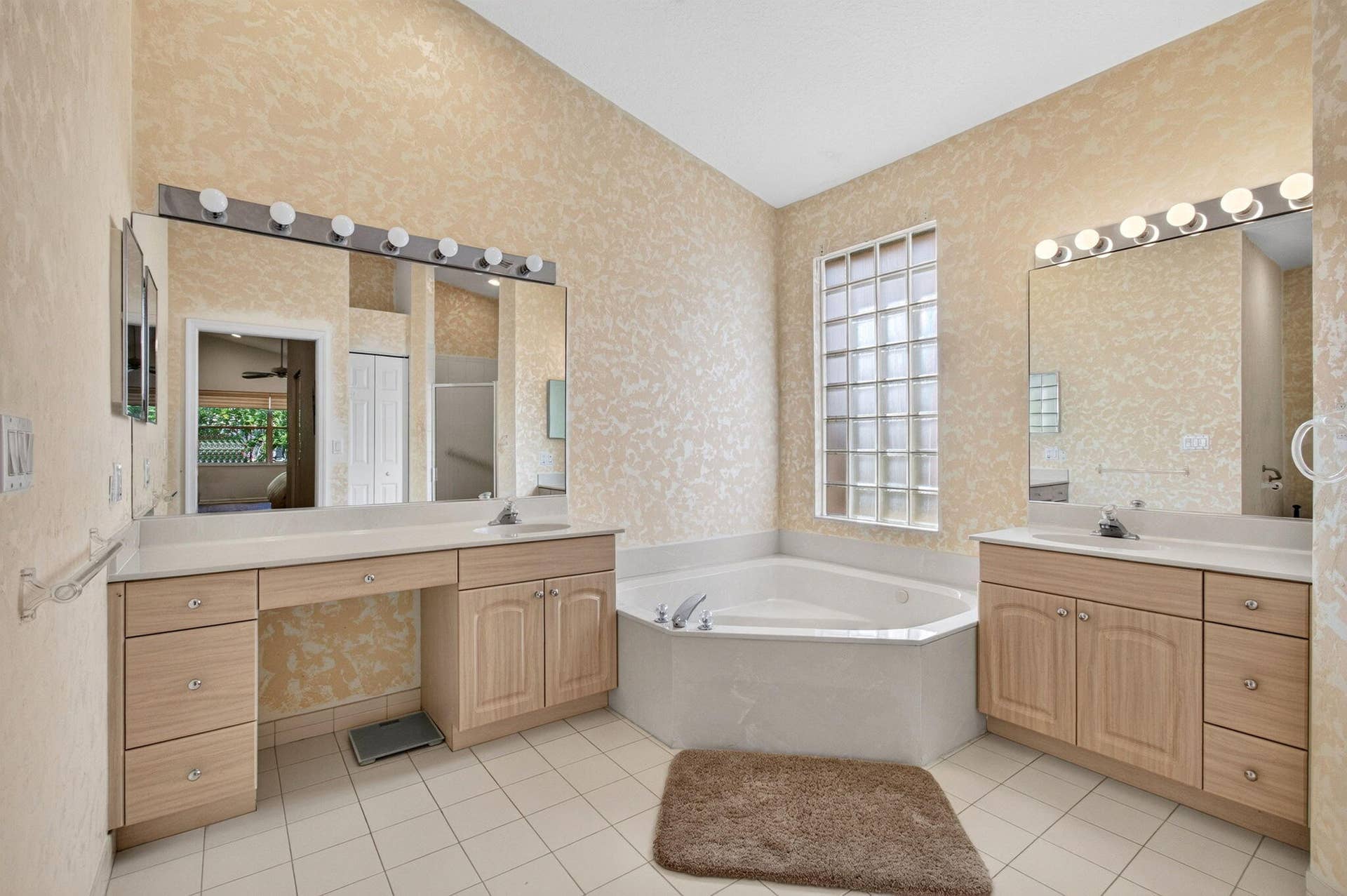 10523 Copper Lake Drive, Boynton Beach, FL 33437 42-web-or-mls-DSC_1404