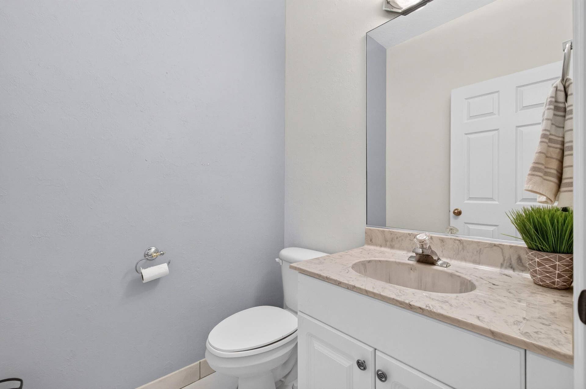 10523 Copper Lake Drive, Boynton Beach, FL 33437 50-web-or-mls-DSC_1640