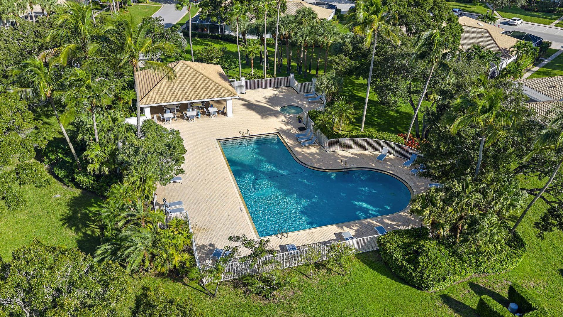 11403 Myrtle Oak Ct-22