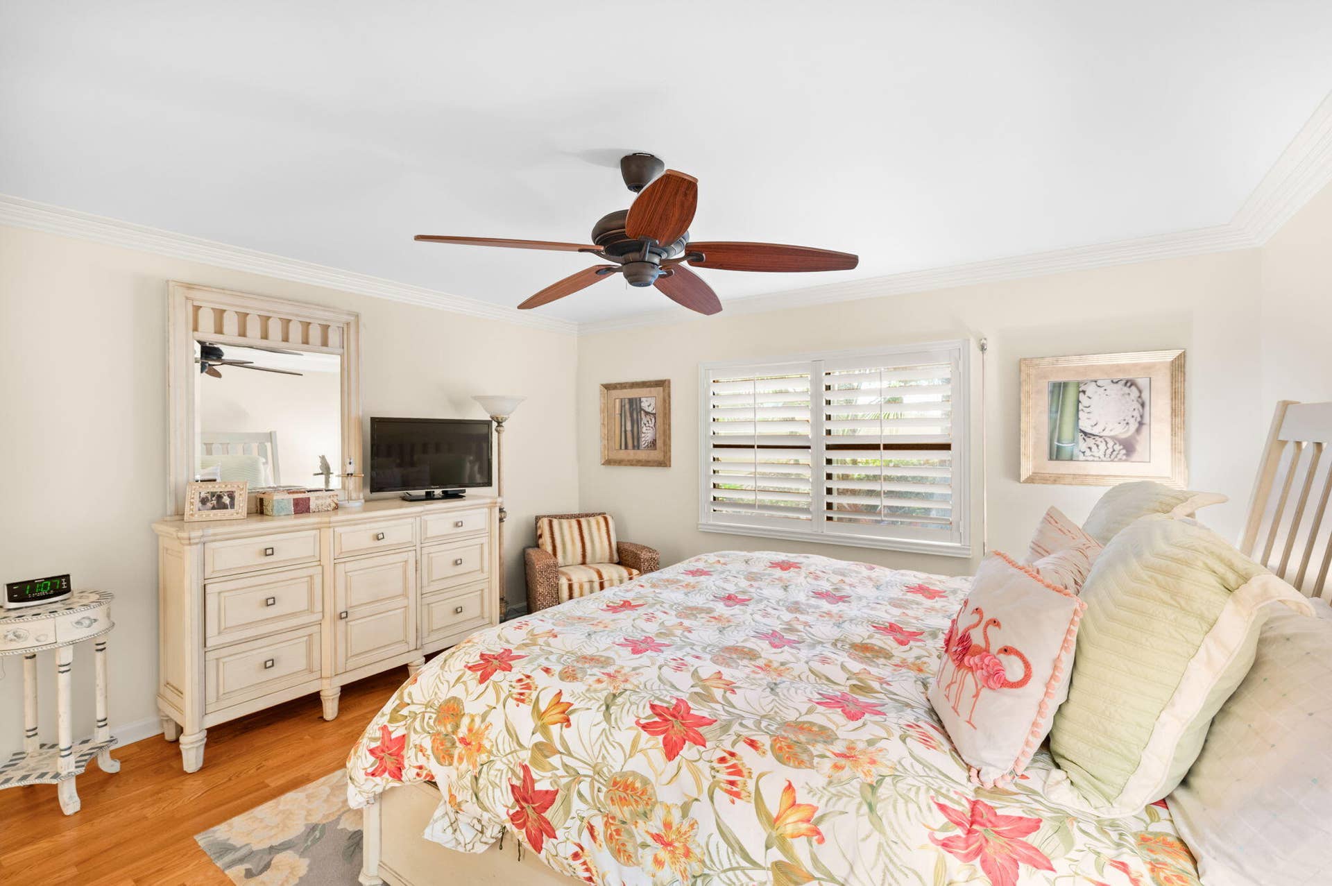2636 OCEAN Drive, #105, Vero Beach, FL 32963 5-web-or-mls-2636 Ocean Dr 105 - 5