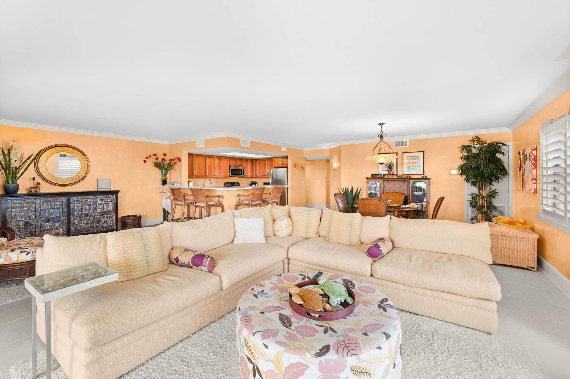 2636 OCEAN Drive, #105, Vero Beach, FL 32963 22-web-or-mls-2636 Ocean Dr 105 - 22