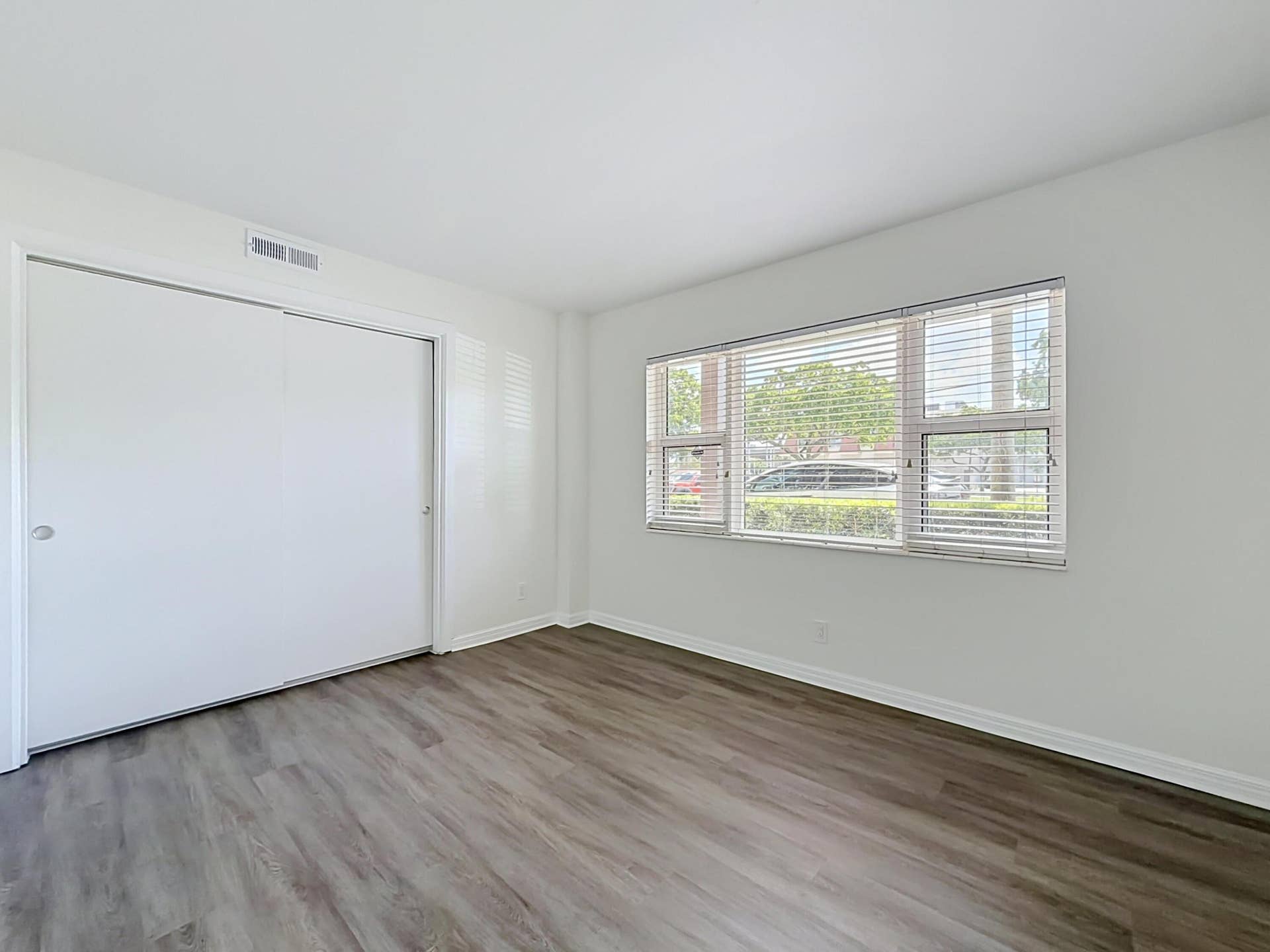 3121 NE 51st Street NE, #102E, Fort Lauderdale, FL 33308 3121 NE 51st Street #102E-60