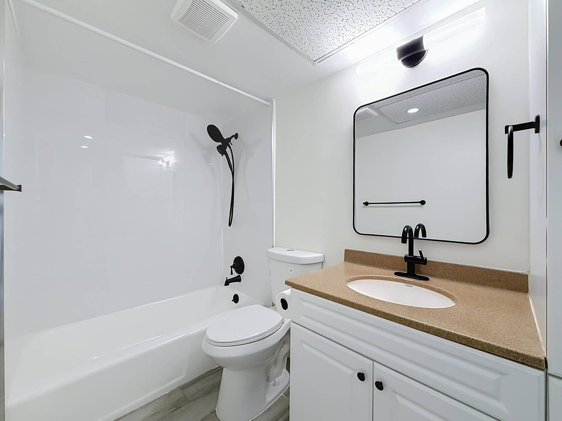 3121 NE 51st Street NE, #102E, Fort Lauderdale, FL 33308 3121 NE 51st Street #102E-63