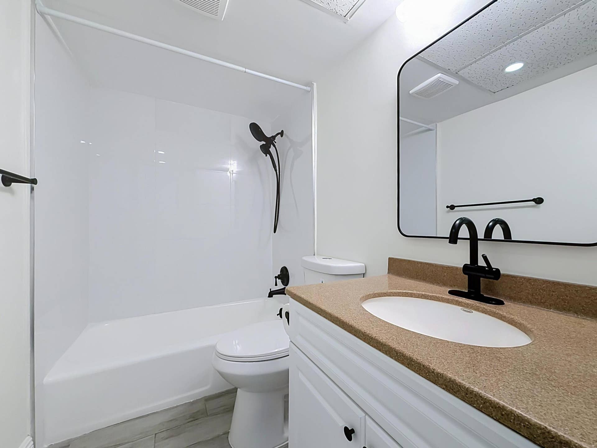 3121 NE 51st Street NE, #102E, Fort Lauderdale, FL 33308 3121 NE 51st Street #102E-64