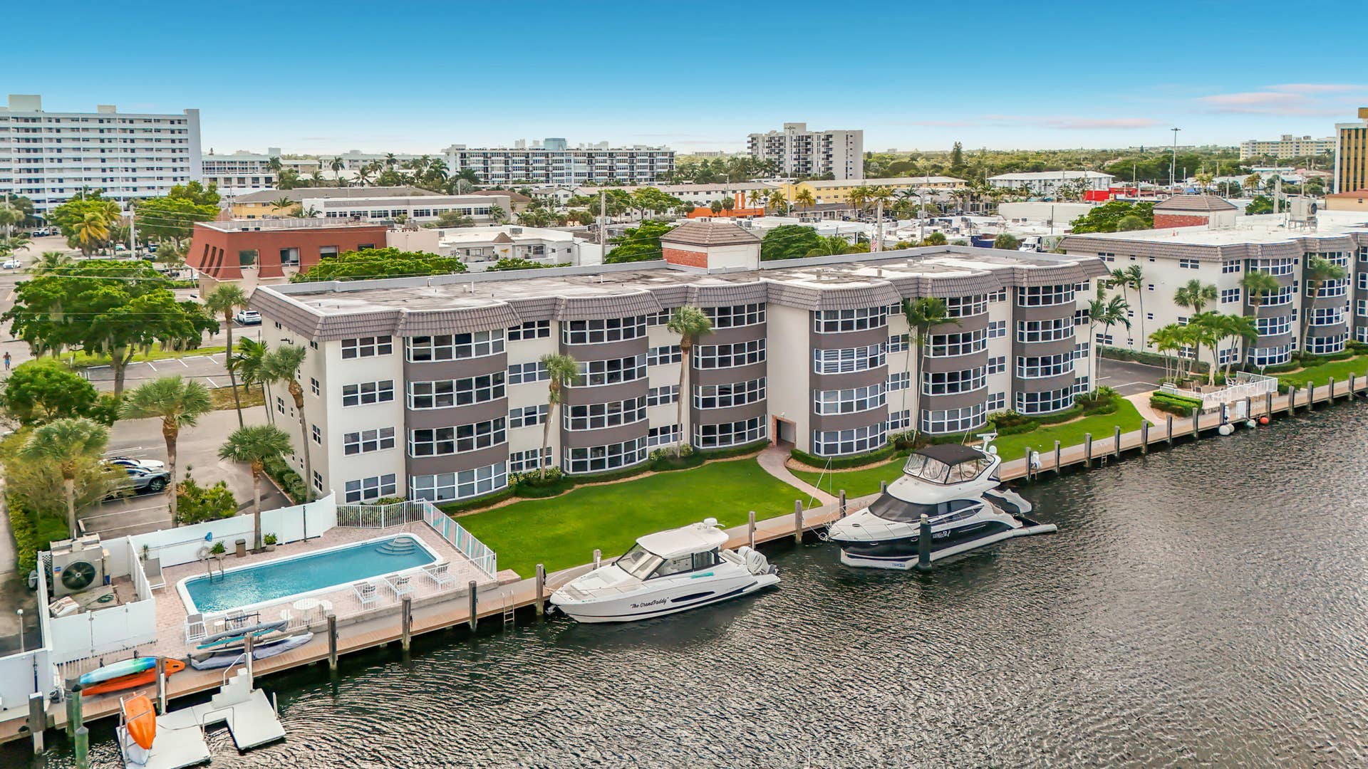 3121 NE 51st Street NE, #102E, Fort Lauderdale, FL 33308 3121 NE 51st Street #102E-74