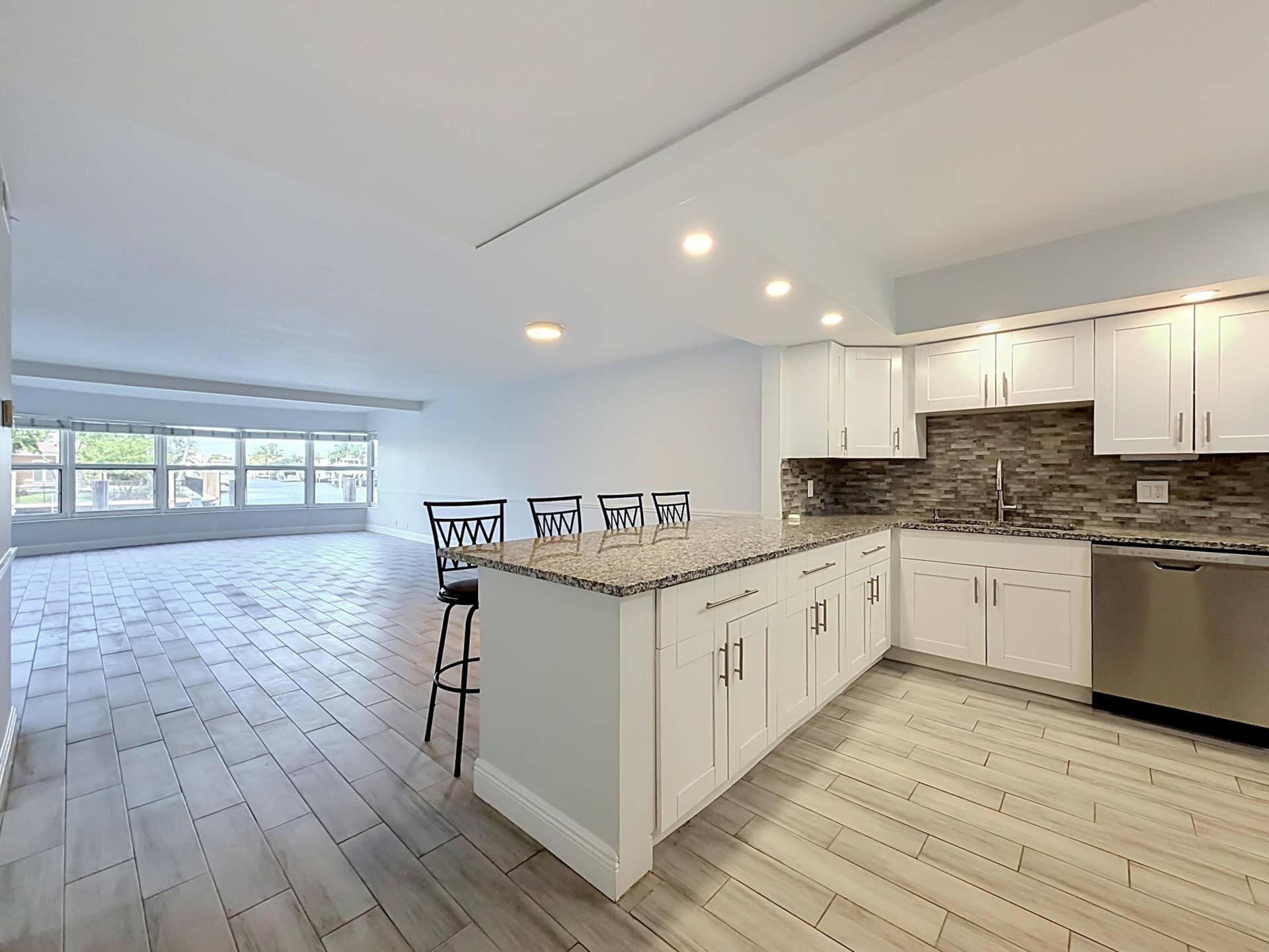 3121 NE 51st Street NE, #102E, Fort Lauderdale, FL 33308 3121 NE 51st Street #102E-16