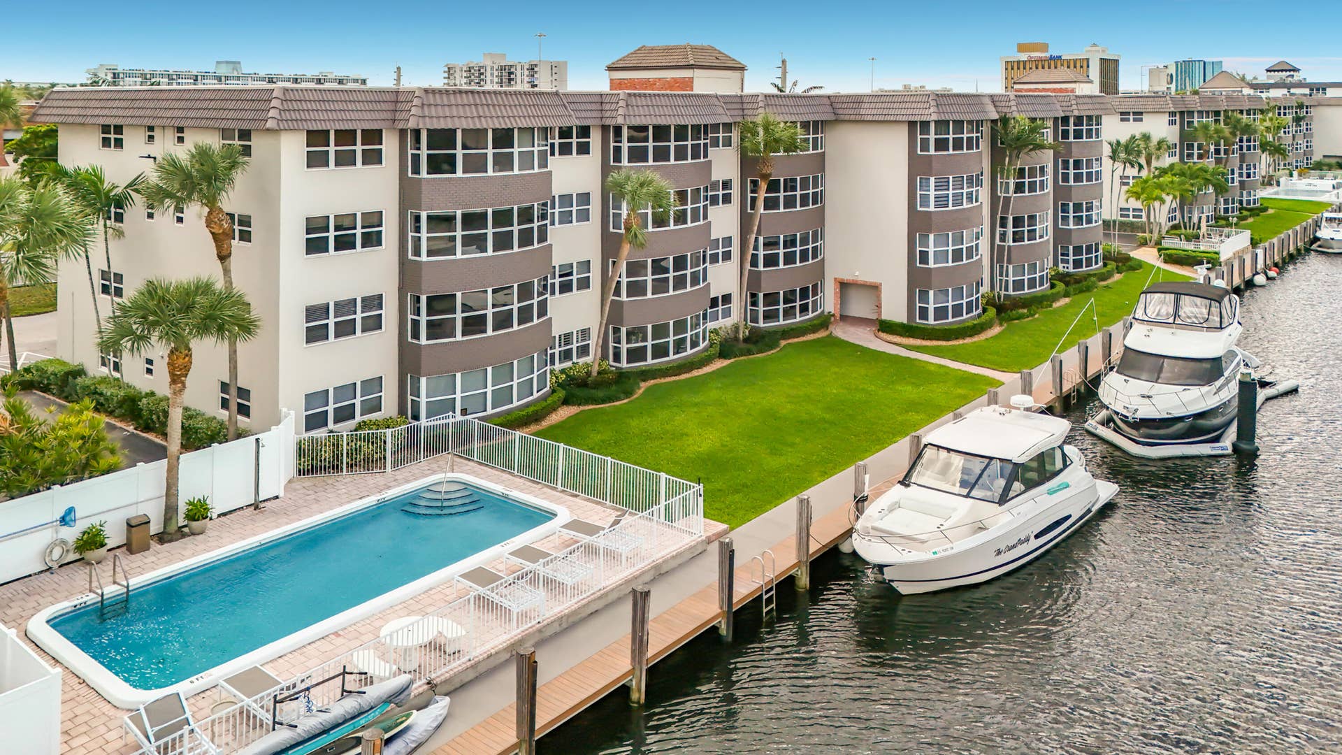 3121 NE 51st Street NE, #102E, Fort Lauderdale, FL 33308 3121 NE 51st Street #102E-70
