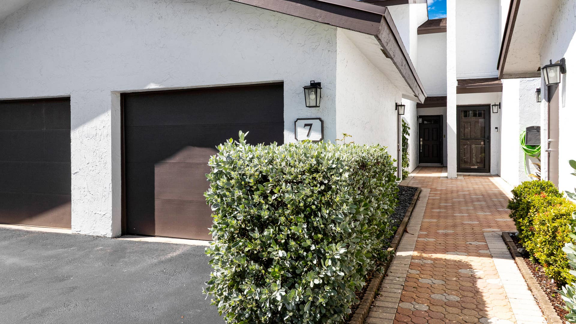 1301 N RIVERSIDE Drive, #7, Pompano Beach, FL 33062 3_accutour_01 1301-n-riverside-dr-003
