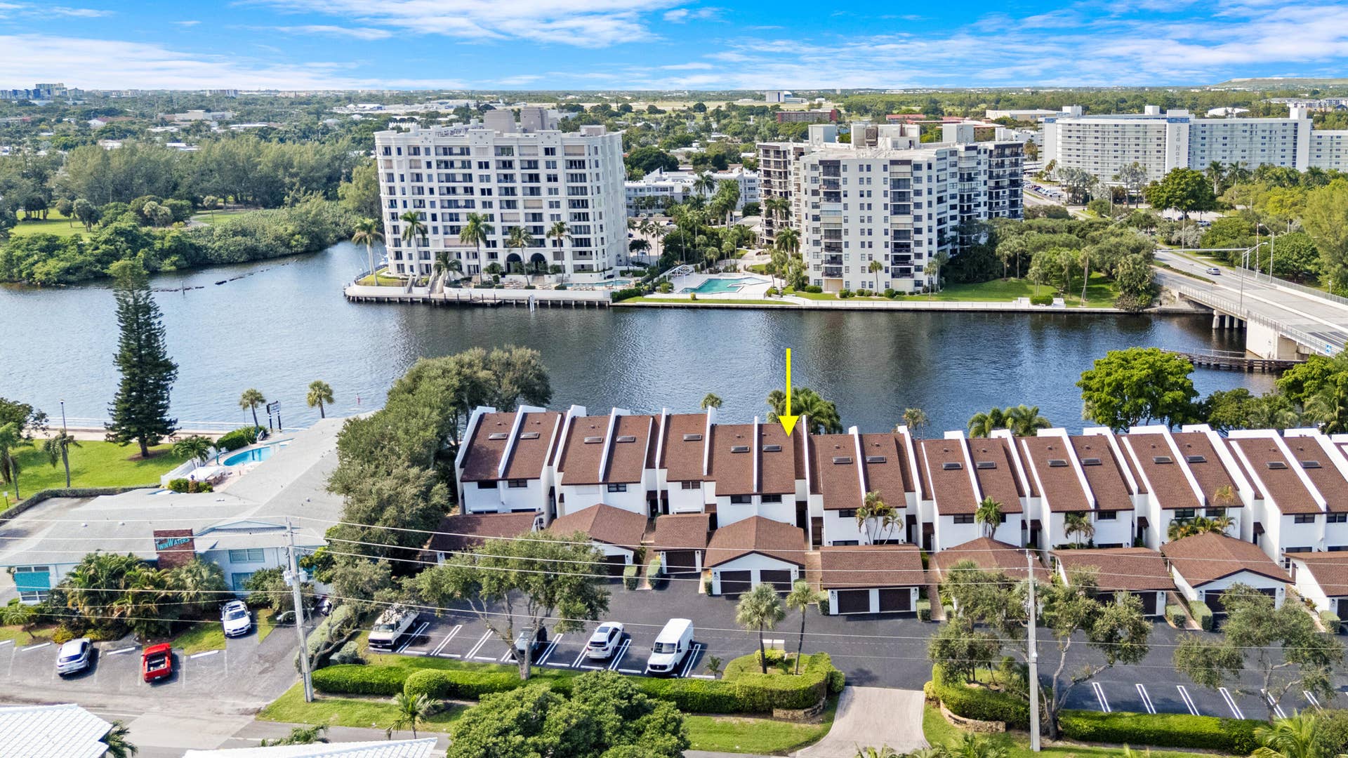 1301 N RIVERSIDE Drive, #7, Pompano Beach, FL 33062 55_accutour_01 1301-n-riverside-dr-053
