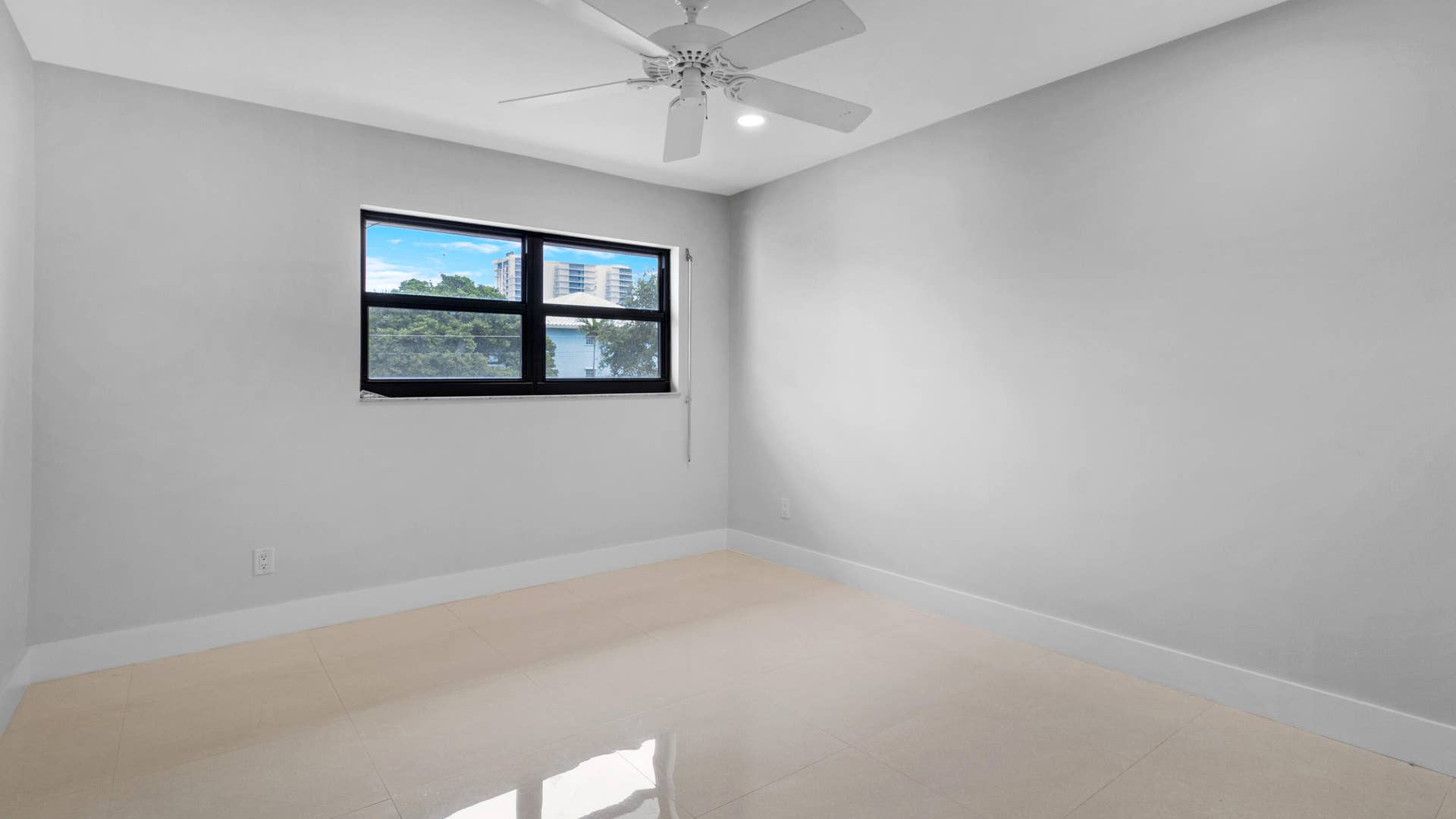 1301 N RIVERSIDE Drive, #7, Pompano Beach, FL 33062 36_accutour_01 1301-n-riverside-dr-035