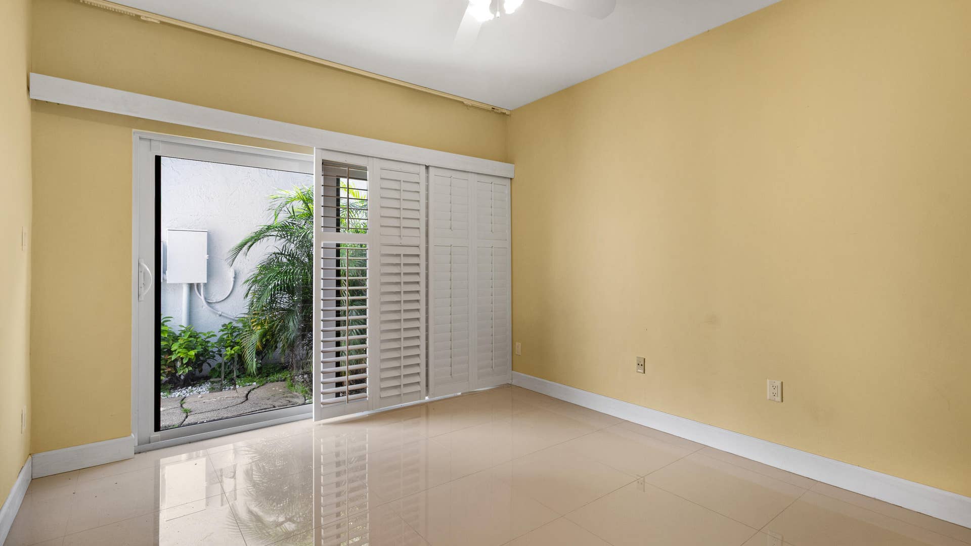 1301 N RIVERSIDE Drive, #7, Pompano Beach, FL 33062 17_accutour_01 1301-n-riverside-dr-017