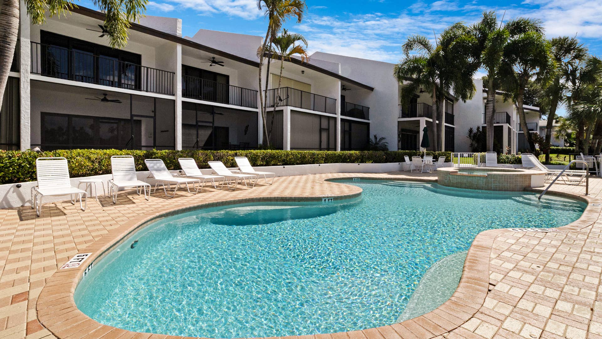 1301 N RIVERSIDE Drive, #7, Pompano Beach, FL 33062 49_accutour_01 1301-n-riverside-dr-047