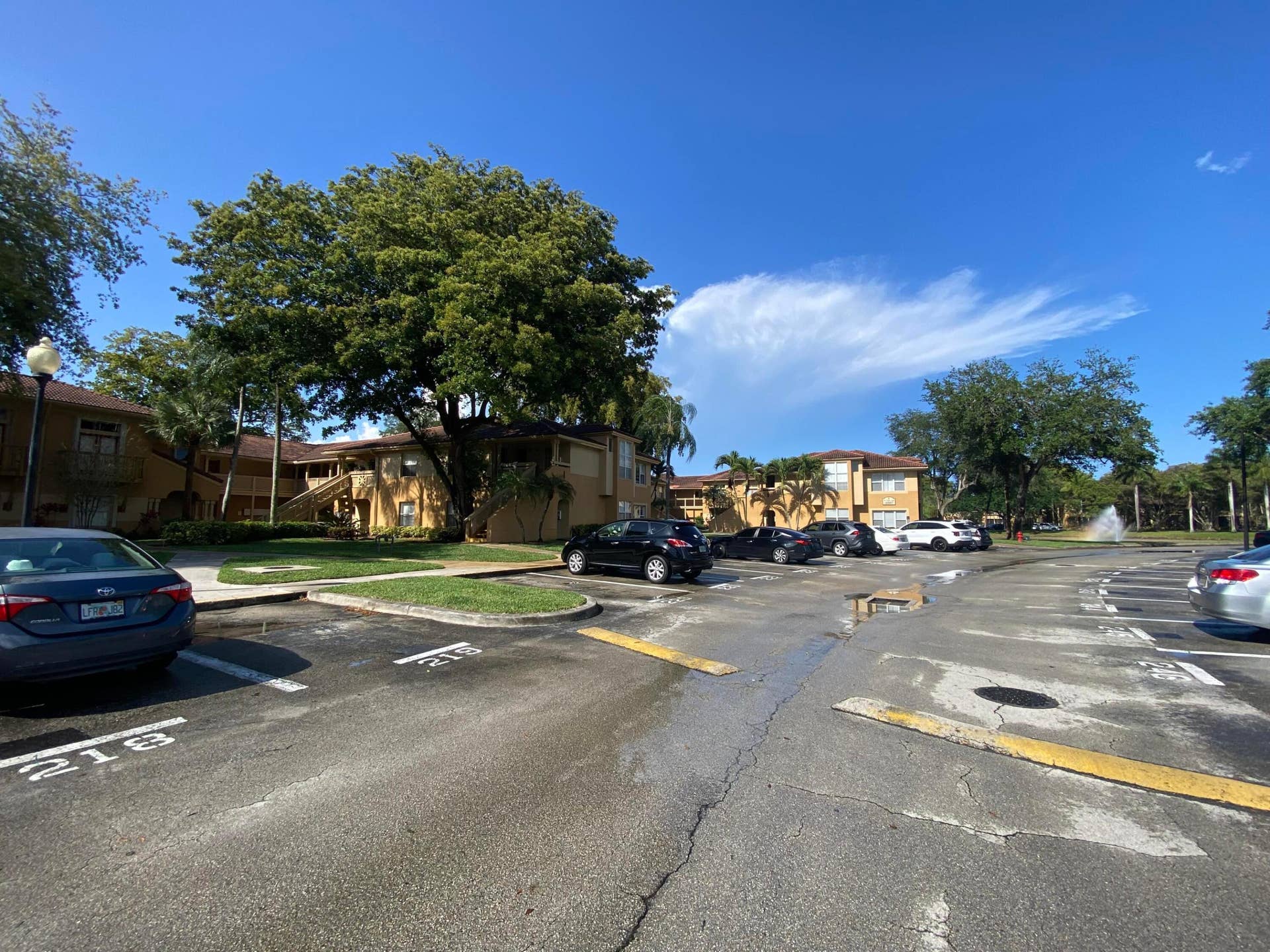 4879 Via Palm Lakes, #601, West Palm Beach, FL 33417 IMG_4072