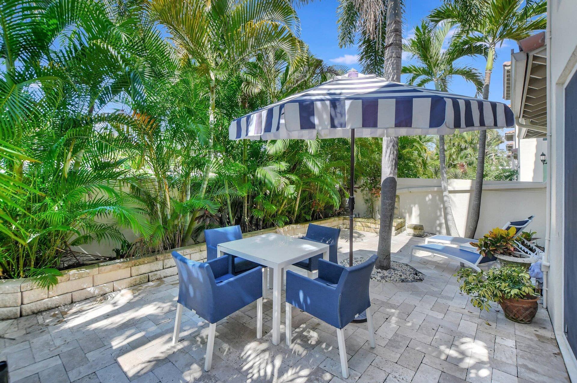 2526 NW 52ND Street, Boca Raton, FL 33496 Patio