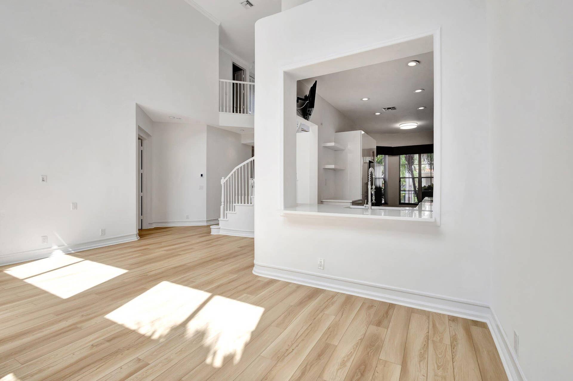 2526 NW 52ND Street, Boca Raton, FL 33496 Kitchen passthru area
