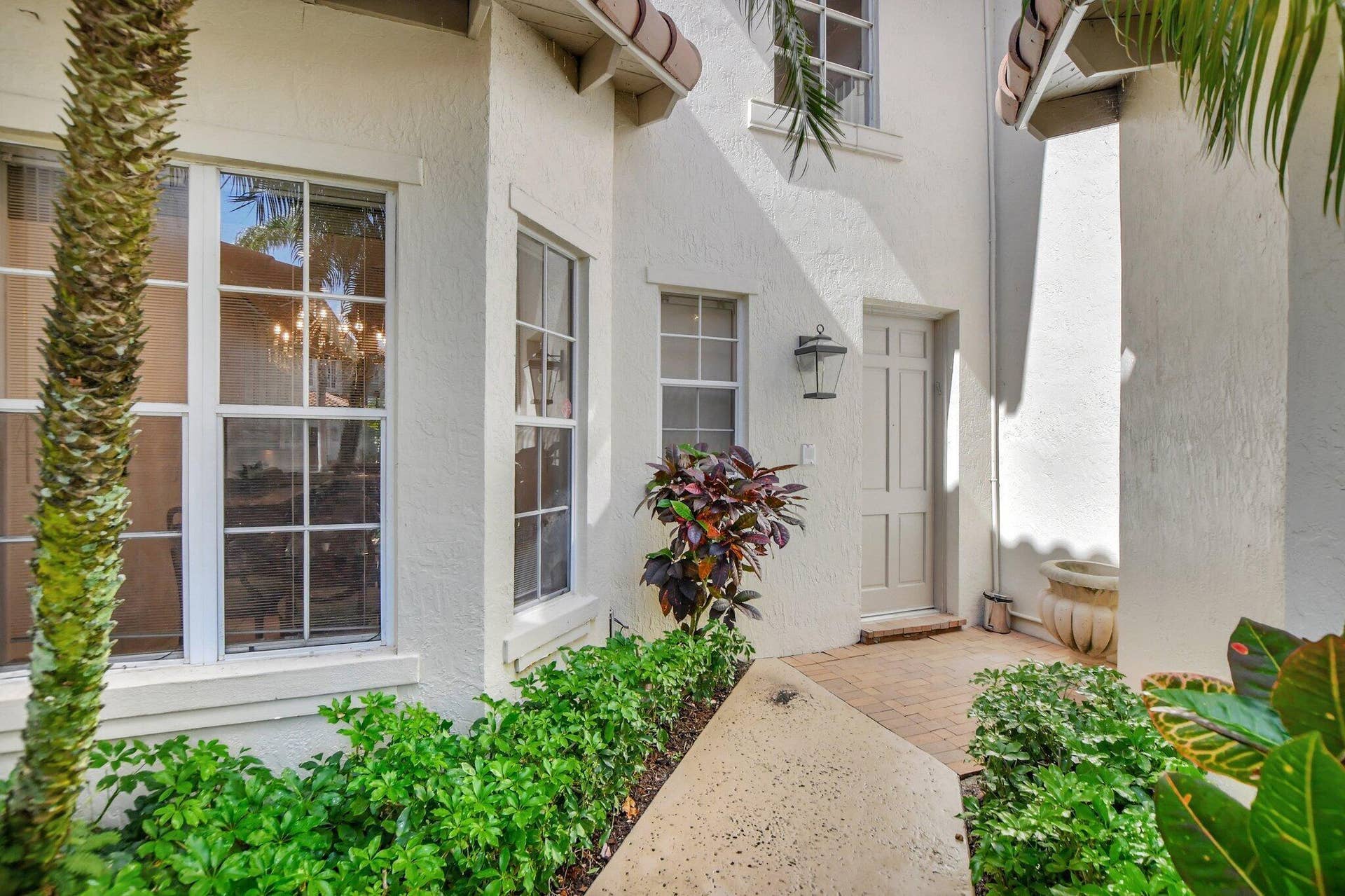 2526 NW 52ND Street, Boca Raton, FL 33496 private entrance