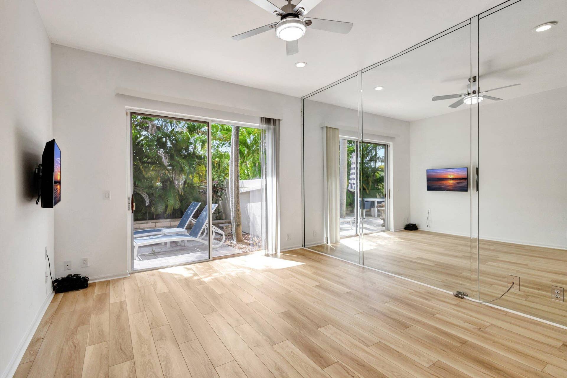 2526 NW 52ND Street, Boca Raton, FL 33496 Main downstairs bedroom