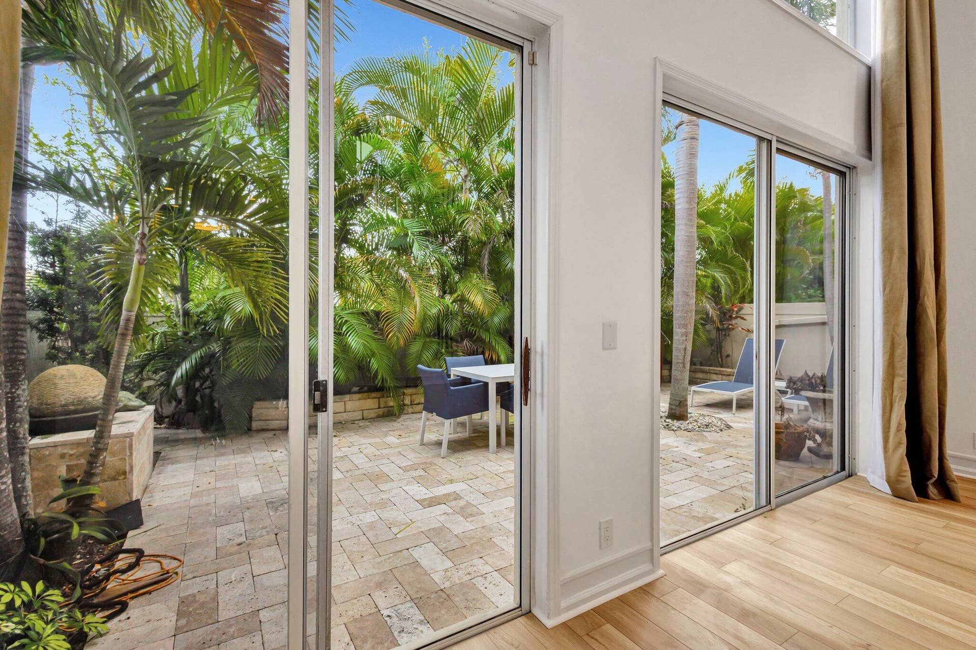 2526 NW 52ND Street, Boca Raton, FL 33496 Family room looking out to patio