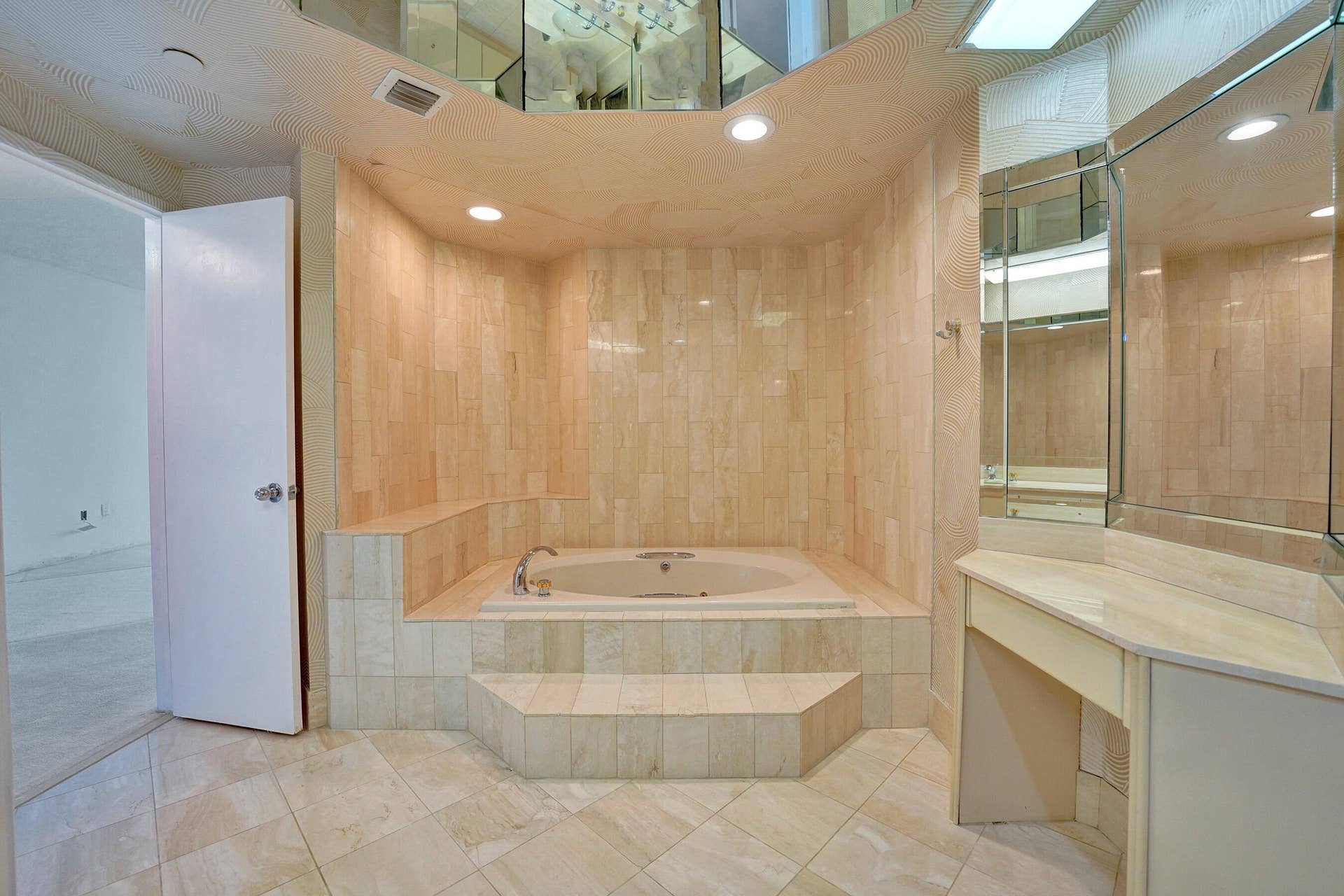 1440 S OCEAN Boulevard, #12A, Lauderdale-By-The-Sea, Lauderdale By The Sea, FL 33062 DSC05004