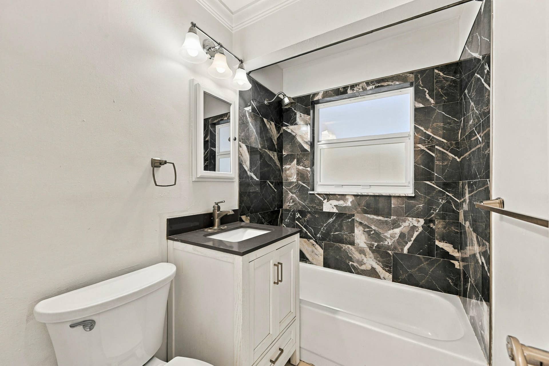617 NW 28TH Court, Wilton Manors, FL 33311 Bathroom