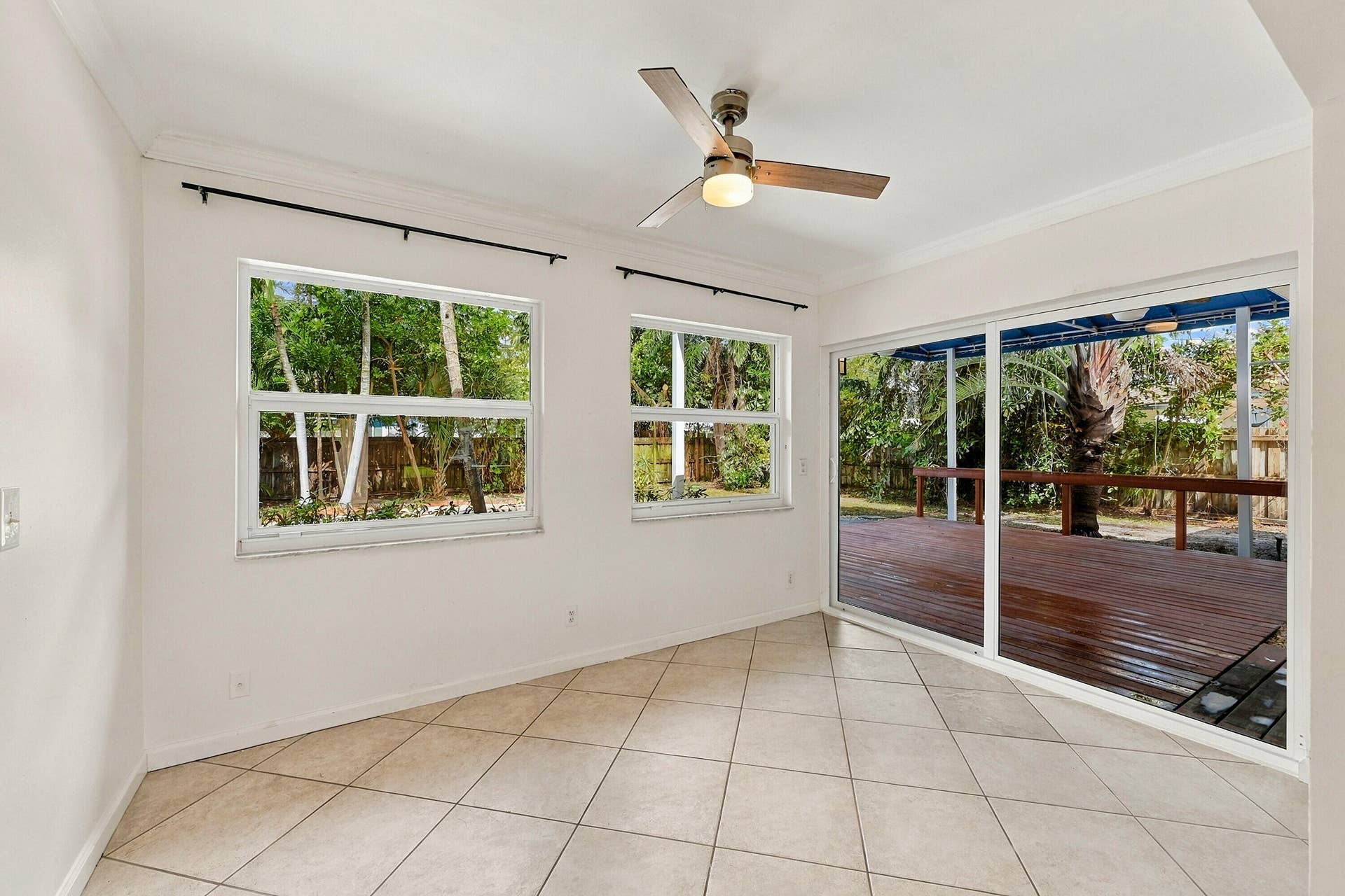 617 NW 28TH Court, Wilton Manors, FL 33311 Dining