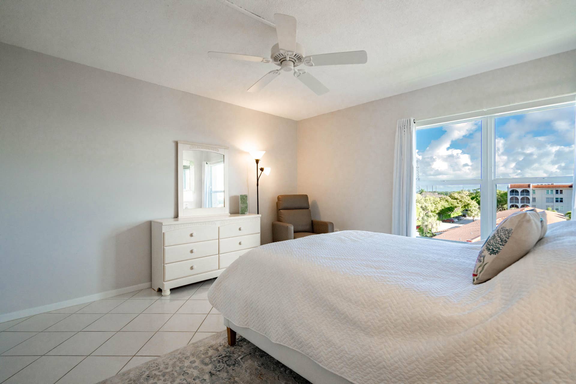250 NE 20TH Street, #5260, Boca Raton, FL 33431 DSC07571