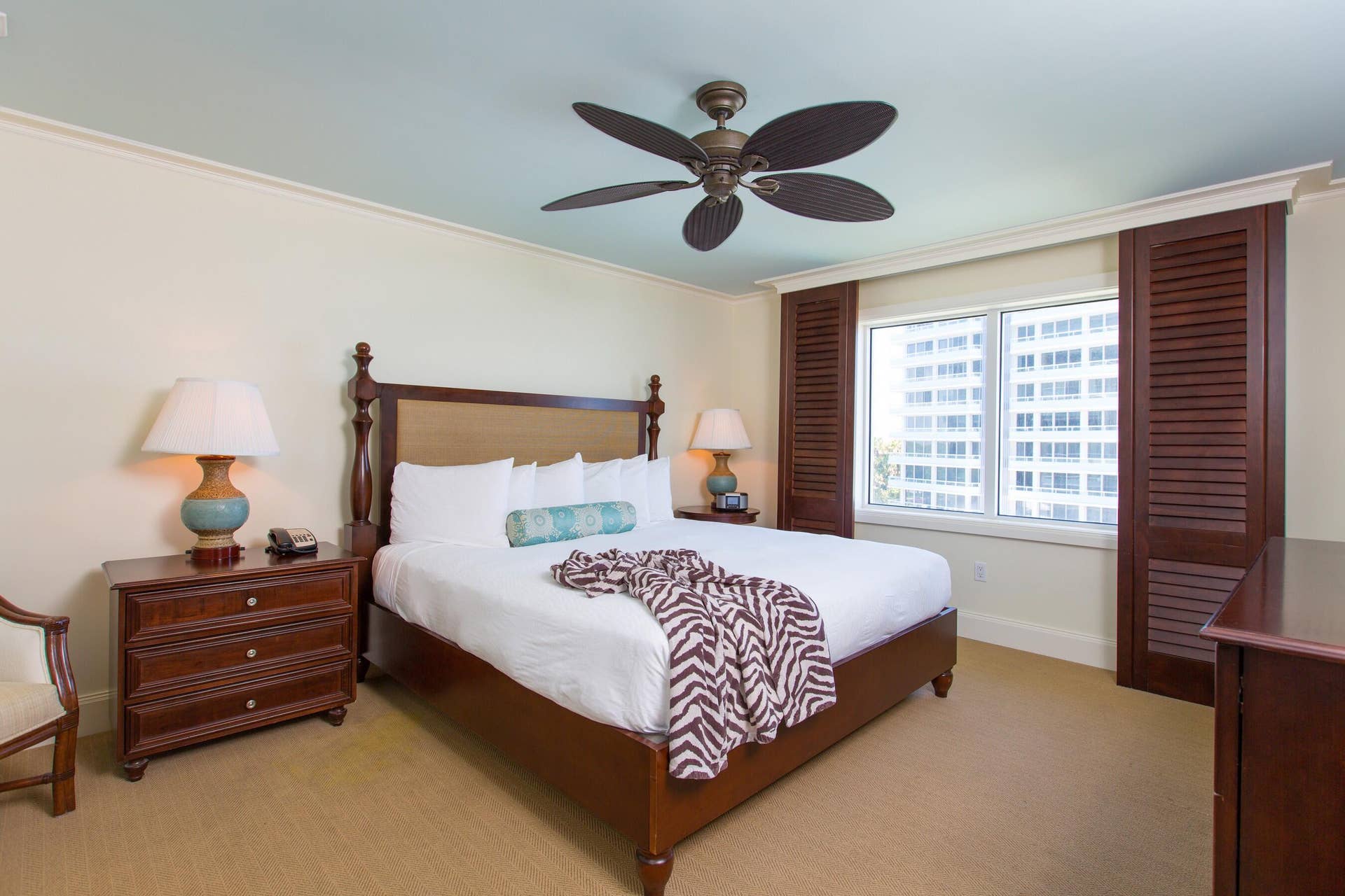 3500 Ocean Drive, #324, Vero Beach, FL 32963 Penthouse Unit - Vero Beach Hotel and Re