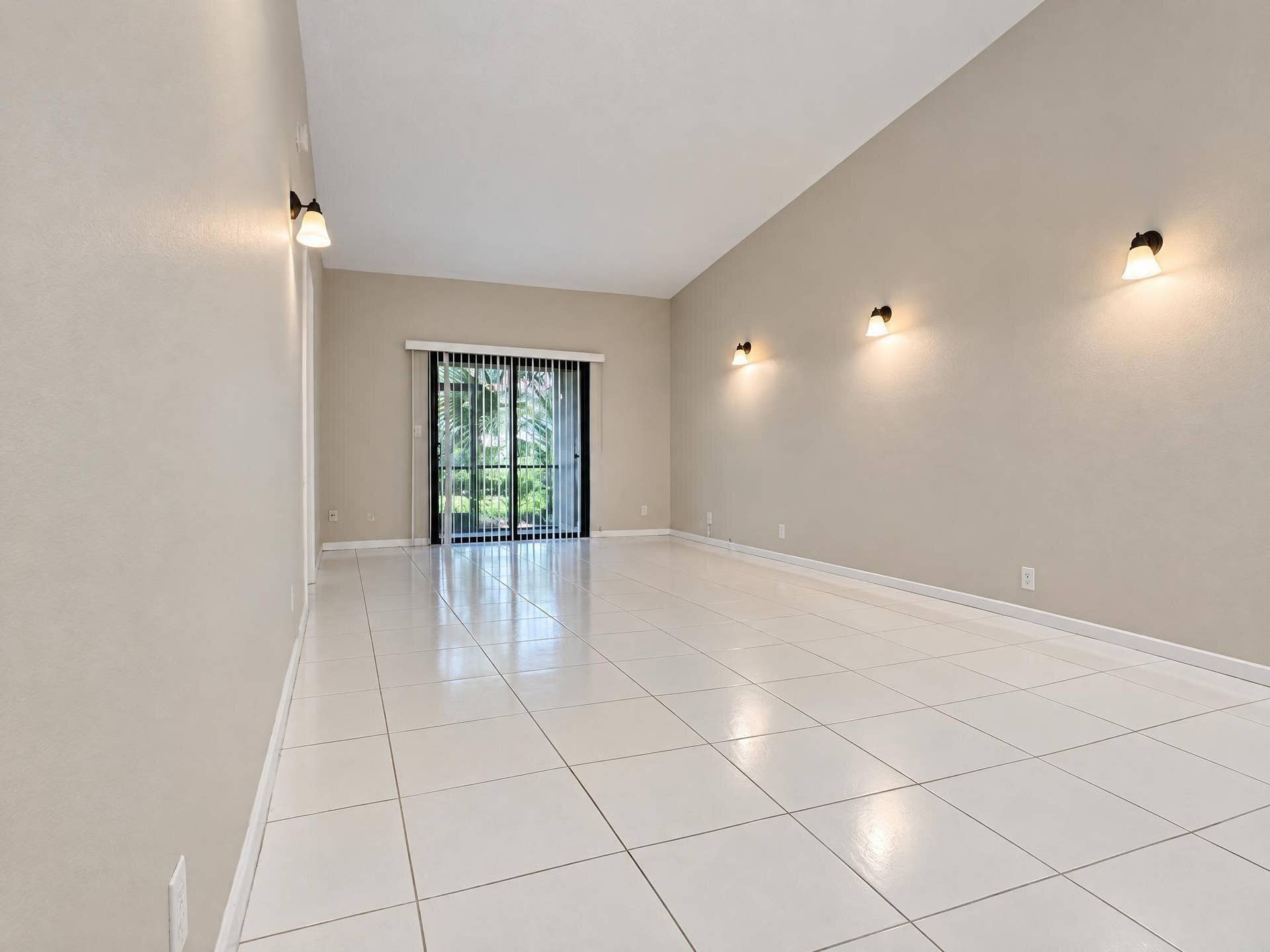 3559 RIVERSIDE Drive, #3559, Coral Springs, FL 33065 05_Picture_It_Project_Living_Room_4x3