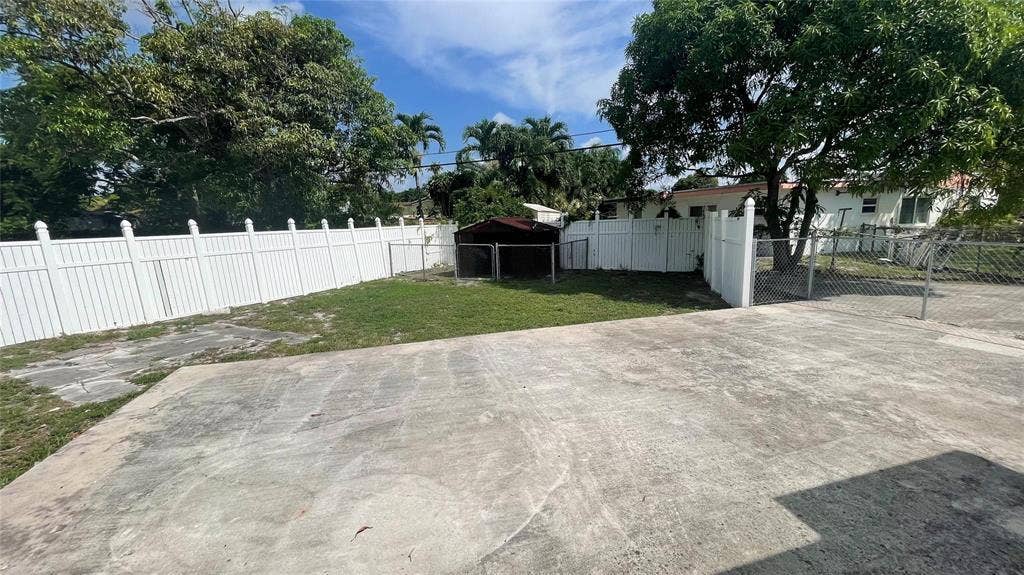 1519 NW 12TH Court, Fort Lauderdale, Fort Lauderdale, FL 33311 GetMedia.ashx-24