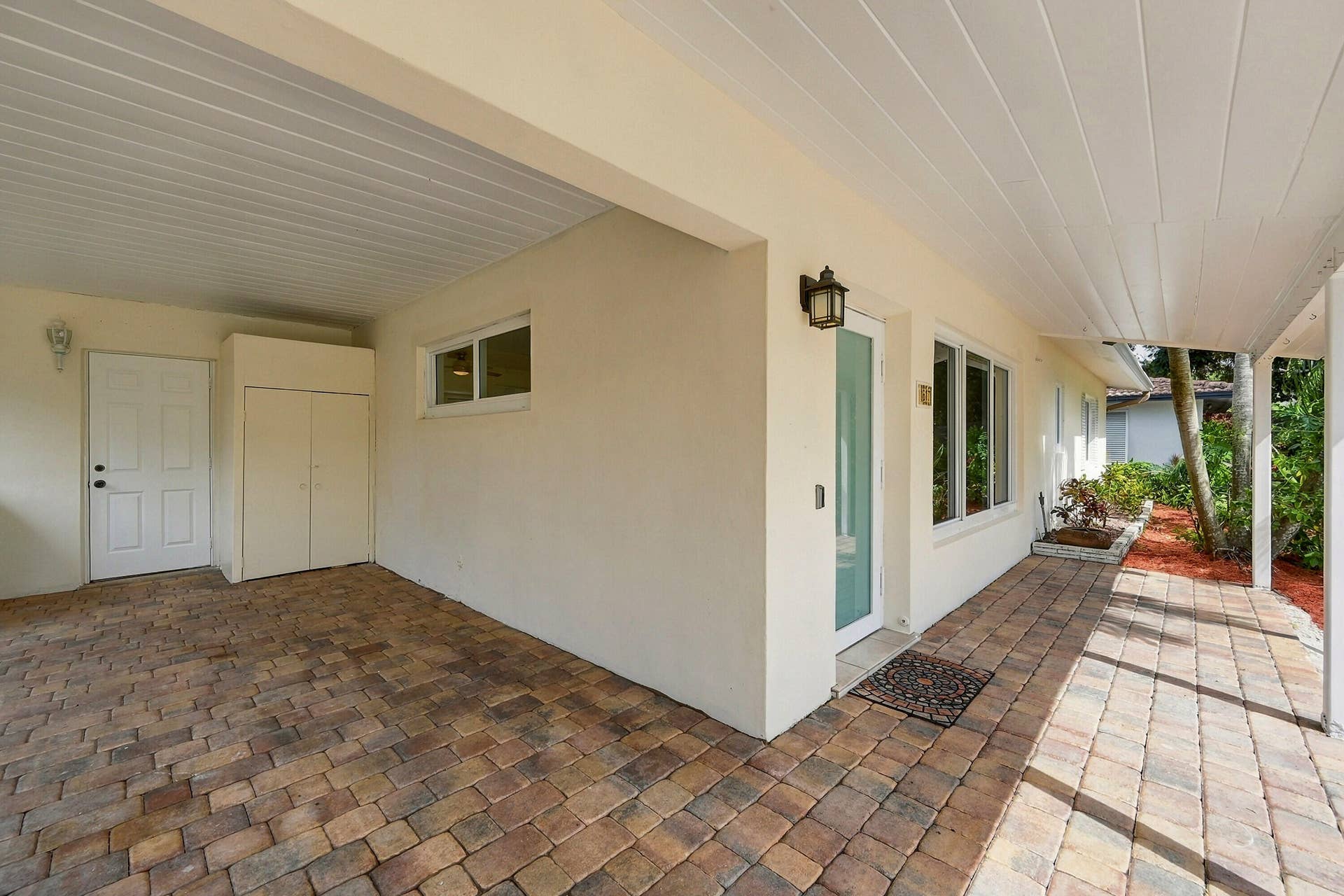 617 NW 28TH Court, Wilton Manors, Wilton Manors, FL 33311 Carport