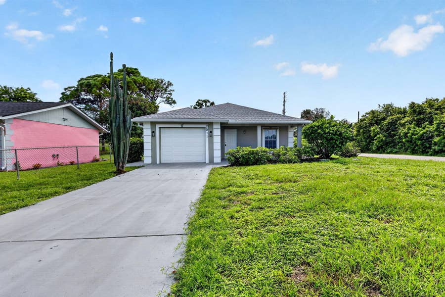 Property photo for 2011 San Diego Avenue, Fort Pierce, FL